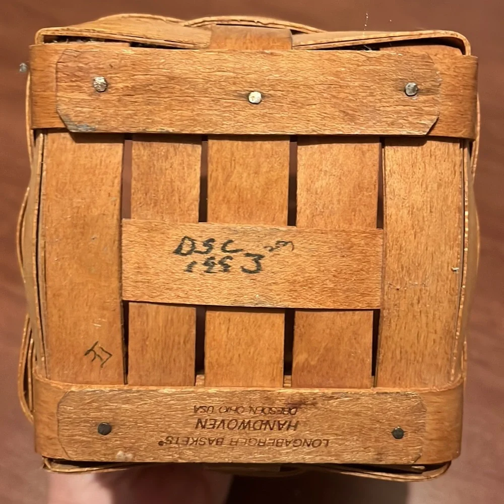 Vintage Longaberger basket 1993